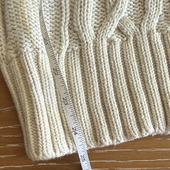 Men's Banana Republic Cable Knit Sweater - Picture 4 of 8